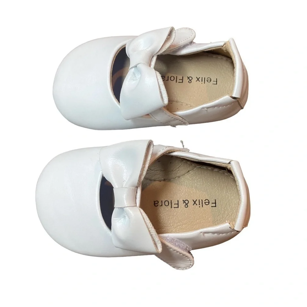FELIX & Flora White toddler shoes